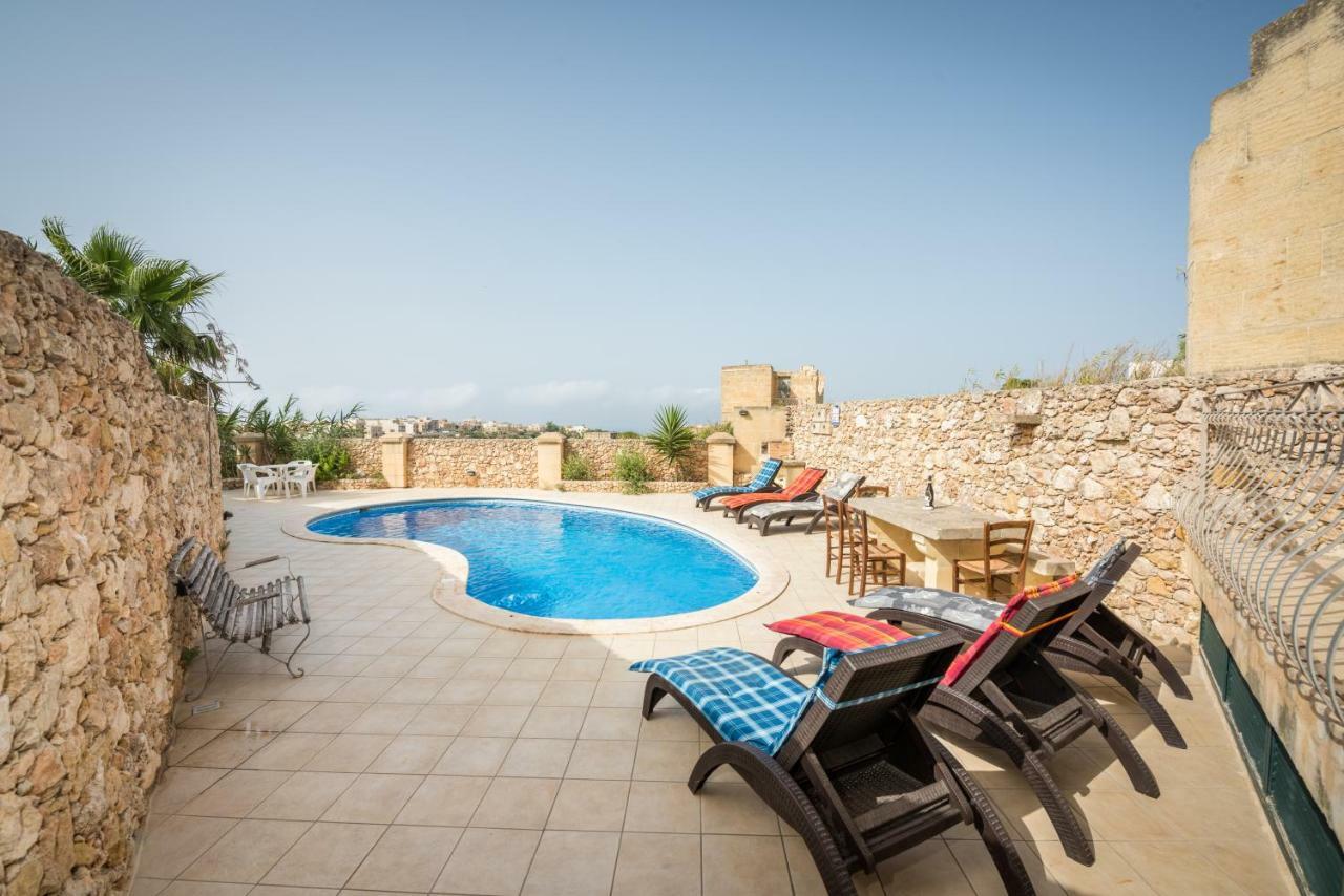 Valley View - Holiday Farmhouse With Private Pool Надур Екстериор снимка