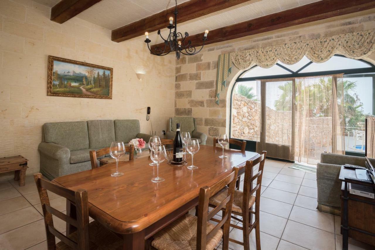 Valley View - Holiday Farmhouse With Private Pool Надур Екстериор снимка
